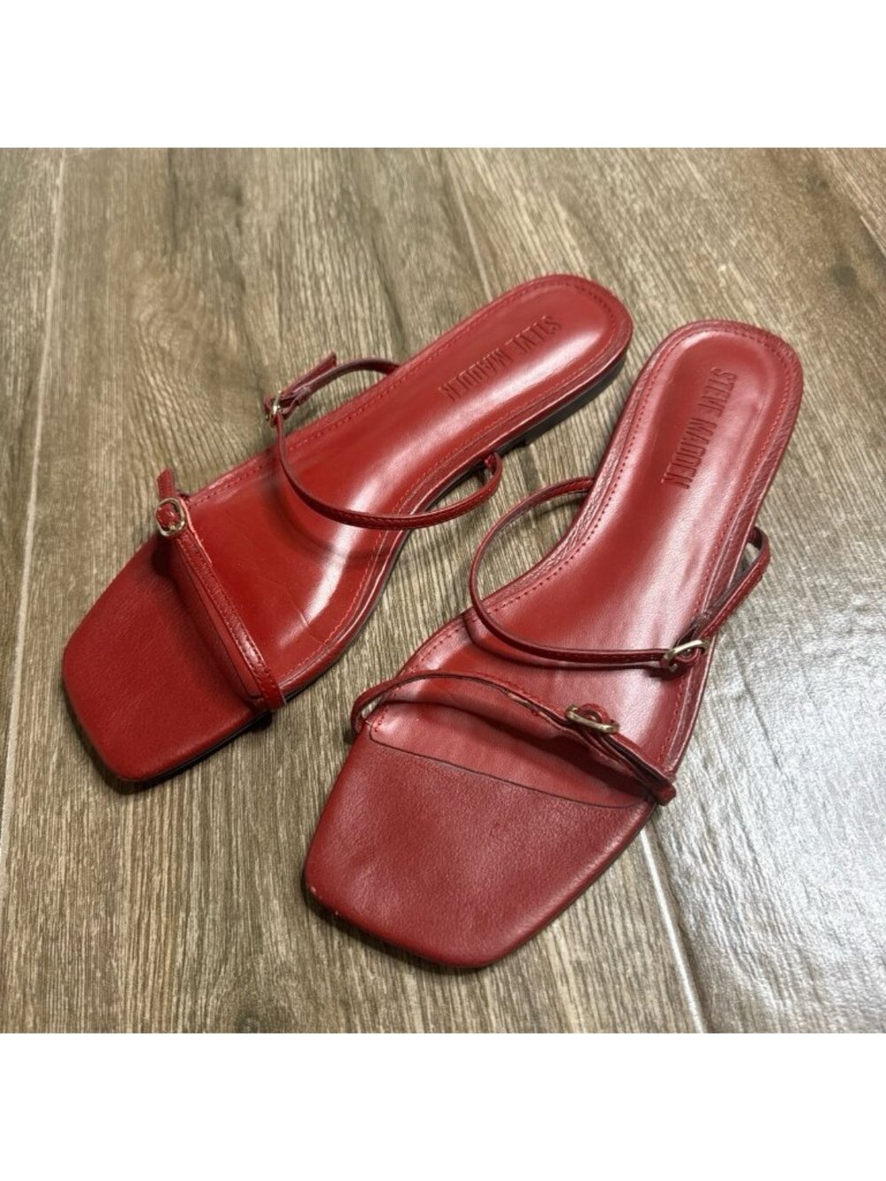 Steve Madden Tundra Red Leather Boots Womens Size 8.5